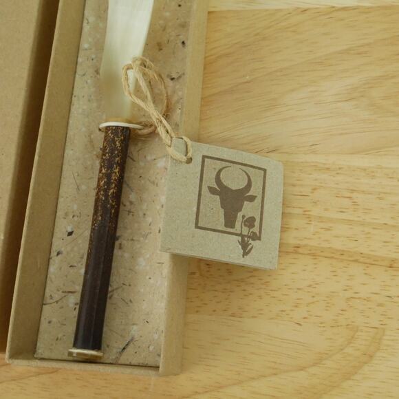Handmade Bovine Horn Spreader Hostess Gift Cheese Butter Knife Artisan Eclectic - Picture 2 of 13